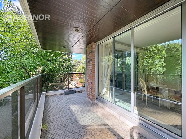 Appartement de standing de Type 4 -Balcon-Loggia- garage 2 voitures- place de parking. RONCHIN