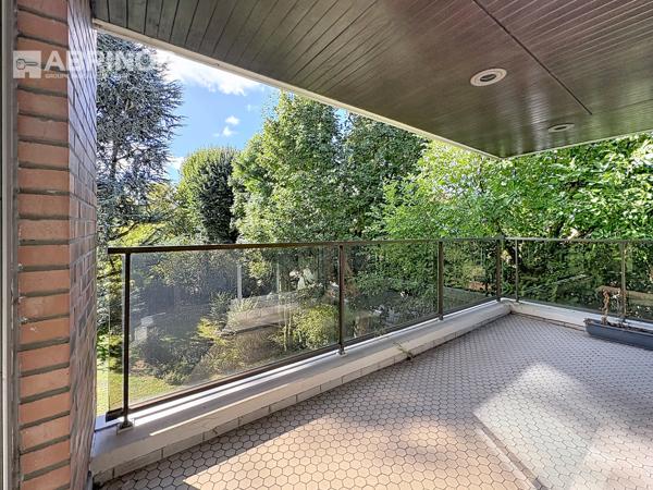 Appartement de standing de Type 4 -Balcon-Loggia- garage 2 voitures- place de parking. RONCHIN