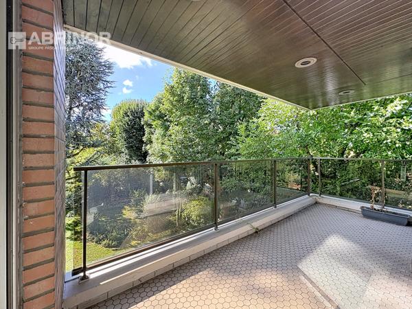 Appartement de standing de Type 4 -Balcon-Loggia- garage 2 voitures- place de parking. RONCHIN