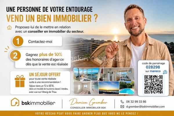 À Florensac, découvrez cette charmante maison de ville d’environ 60 m² habitables, entièrement rénovée, élevée sur deux étages et bénéficiant d’une agréable cour privative d’environ 14 m².

Dès l’entrée, vous découvrirez un intérieur chaleureux mêlant le cachet de l’ancien à une rénovation contemporaine. Le rez-de-chaussée accueille un séjour d’environ 13 m², prolongé par une cuisine aménagée et équipée d'environ 9 m², lumineuse et ouverte directement sur la cour.

À l’abri des regards, cette cour constitue un véritable petit cocon extérieur : idéale pour installer une table, profiter des beaux jours ou simplement se détendre dans un environnement intimiste.

Le premier étage dessert une première chambre d'environ 11 m², ainsi qu’une salle d’eau avec WC.

Au deuxième et dernier étage, vous profiterez d’une seconde chambre d'environ 13 m², confortable et lumineuse, accompagnée d’un WC indépendant.

La maison a fait l’objet d’une rénovation globale, de la toiture jusqu’au raccordement au tout-à-l’égout, tout en conservant certains éléments qui participent à son charme, notamment ses planchers et poutres apparentes.

Autre atout majeur : son excellente performance énergétique. La maison est classée DPE B et dispose d’une climatisation réversible, un vrai plus pour le confort été comme hiver.

Une maison pleine de charme, confortable et économe en énergie, idéale pour une résidence principale, un premier achat, un pied-à-terre dans l'Hérault ou un investissement.

Les + :

 • Environ 60 m² habitables
 • 2 chambres
 • Cour privative d'environ 14 m²
 • Maison rénovée du toit au tout-à-l’égout
 • Cuisine aménagée et équipée
 • Climatisation / pompe à chaleur
 • Poutres et planchers bois
 • DPE B – GES A
 • 3 WC, un par niveau
 • Faibles consommations énergétiques

En bonus : possibilité de parking en location 30€/mois avec portail fermé à 50 mètres !

⸻

📞 Intéressé(e) ?

🎥 Accédez à la Visite virtuelle 360° depuis l'annonce pour une découverte immersive en toute autonomie.
Contactez Damien GREMBER – BSK Immobilier pour tout renseignement ou pour une visite sur place.