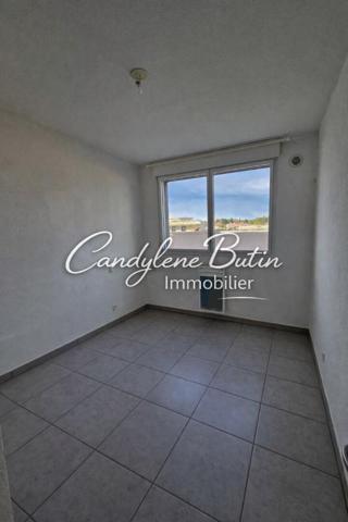 Appartement T3 en attique avec grande terrasse