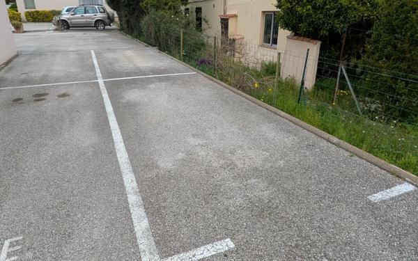 Stationnement à louer    12 m2 La Valette-du-Var
