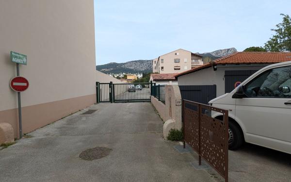 Stationnement à louer    12 m2 La Valette-du-Var