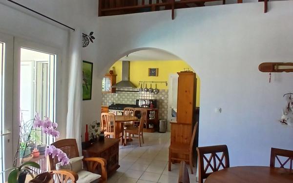 Maison à vendre    6 pièces • 170 m2 Saint-Louis