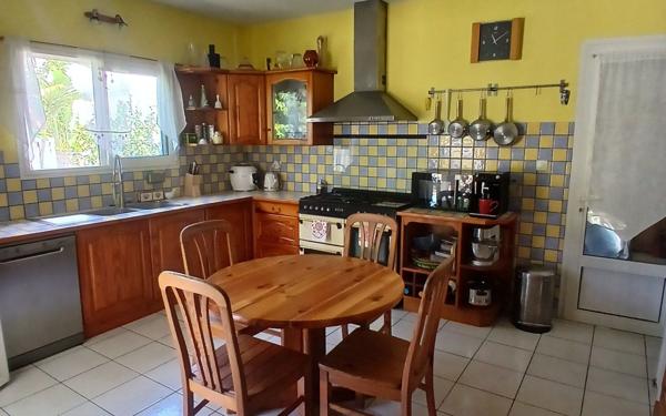 Maison à vendre    6 pièces • 170 m2 Saint-Louis