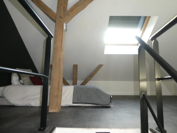 VAGNEY (88)Propriété d'exception T8 avec un appartement T3 exploité en location saisonnière , piscine , terrain 900m². avec piscine, terrain 900m².