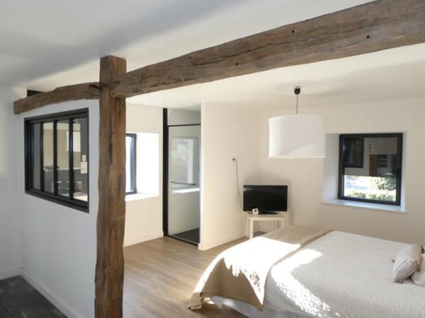 VAGNEY (88)Propriété d'exception T8 avec un appartement T3 exploité en location saisonnière , piscine , terrain 900m². avec piscine, terrain 900m².