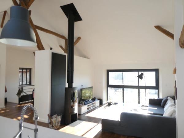 VAGNEY (88)Propriété d'exception T8 avec un appartement T3 exploité en location saisonnière , piscine , terrain 900m². avec piscine, terrain 900m².