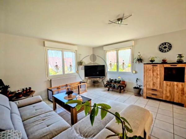 Vente                                                      Maison
                        
                     8 pièces                      219 m2                     à Chalezeule