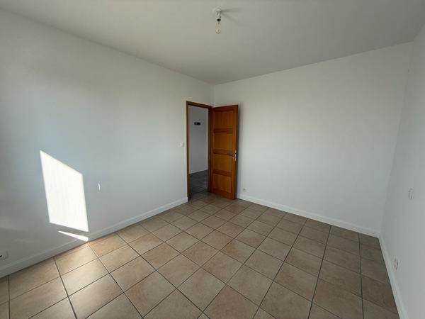 MAISON RENOVEE 4 CHAMBRES AVEC JARDIN ET GARAGE CARCASSONNE