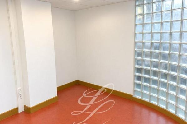Vente - BUREAUX 444 m 2