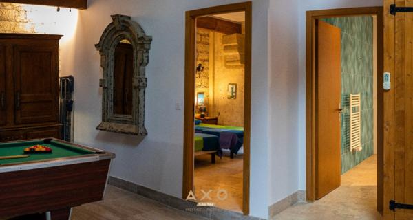 AIMARGUES - ANCIEN CHAI - T6 -  260 M2 - TERRAIN - 5 000 M2 - 780 000 