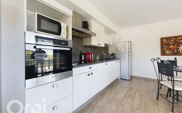 Appartement à vendre    3 pièces • 59,93 m2 Saint-Raphaël
