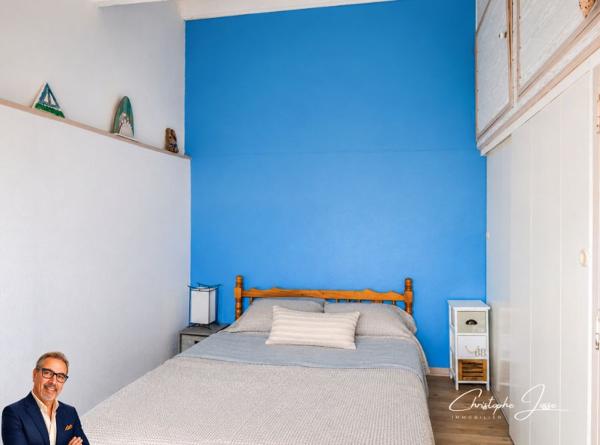 Maisonnette  avec cour et vue étang