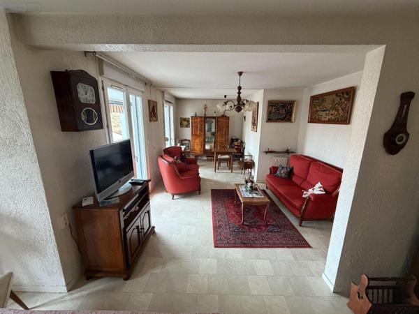 Appartement à vendre à Charnay-lès-Mâcon en Saône-et-Loire (71850), ref : APPT 807