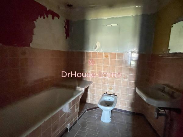 Immeuble à vendre 6 pièces de 300 m²