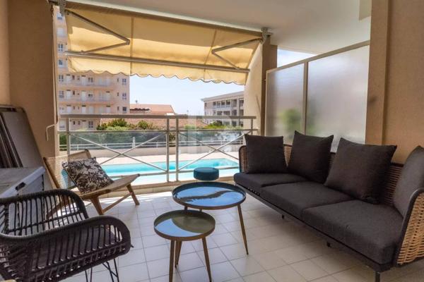 A proximité immédiate des plages et du Port Camille Rayon