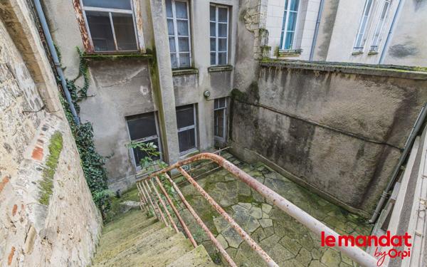 Immeuble à vendre    5 pièces •  Laon
