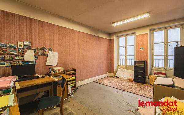 Immeuble à vendre    5 pièces •  Laon