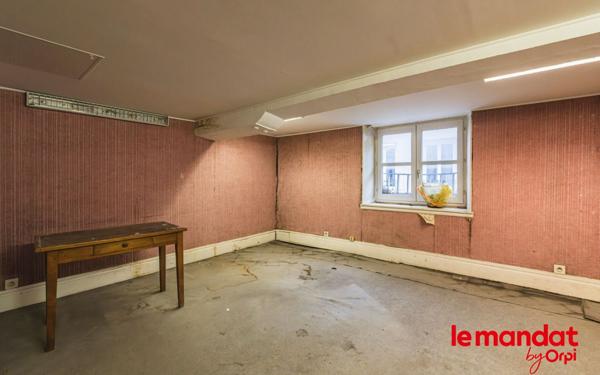 Immeuble à vendre    5 pièces •  Laon