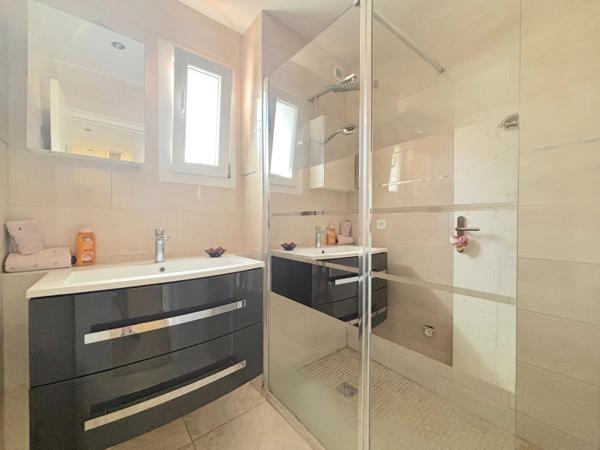 Maison à vendre 4 pièces MOUGINS (06)