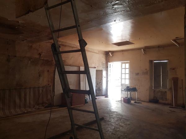 Immeuble à rénover, centre ville de Montignac-Lascaux