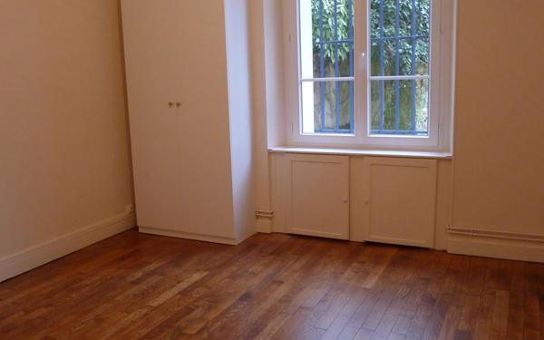 Appartement à louer    4 pièces • 100 m2 Dijon
