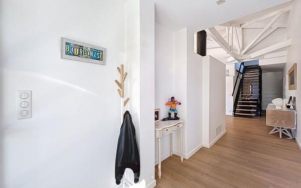 Maison à vendre    5 pièces • 186,08 m2 Anglet