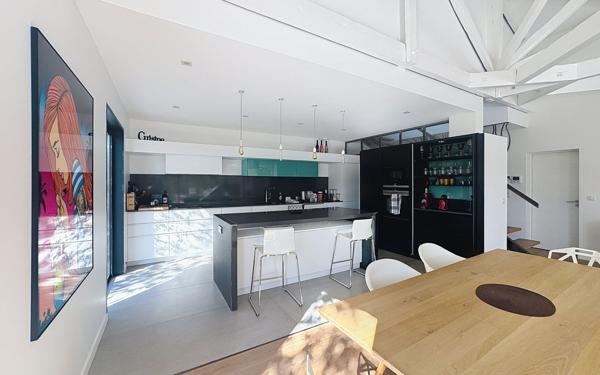 Maison à vendre    5 pièces • 186,08 m2 Anglet