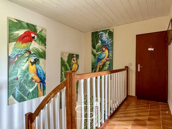 Villa
                                                                                                                                                                                                                                                                                                                        7 pièce(s)                                                                                                                                                                                                          4 chambre(s)                                                                                                                                                                                                          177  m²