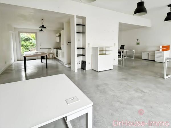 Bureau à vendre 1 pièce de 200 m²