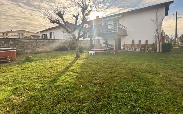 Maison à vendre    5 pièces •  Mont-de-Marsan