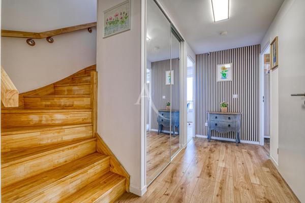 Duplex 4 pièces récent et lumineux Coupvray Val d'Europe proche Disney et RER A