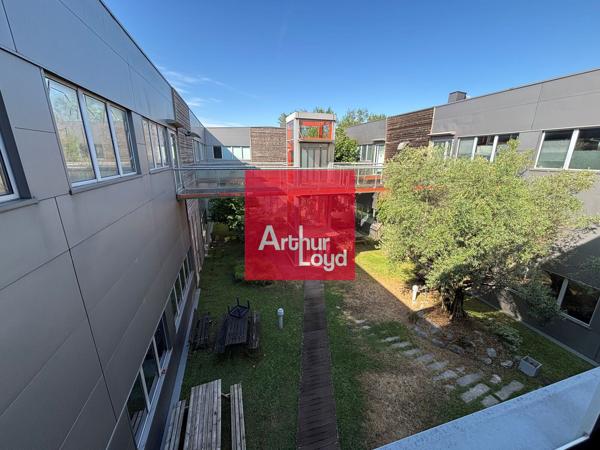BUREAUX À LOUER - 142 M² - CENTR'ALP - MOIRANS