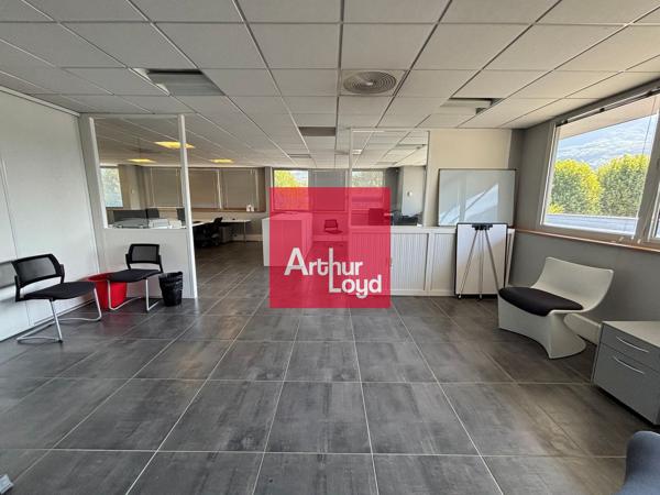 BUREAUX À LOUER - 142 M² - CENTR'ALP - MOIRANS