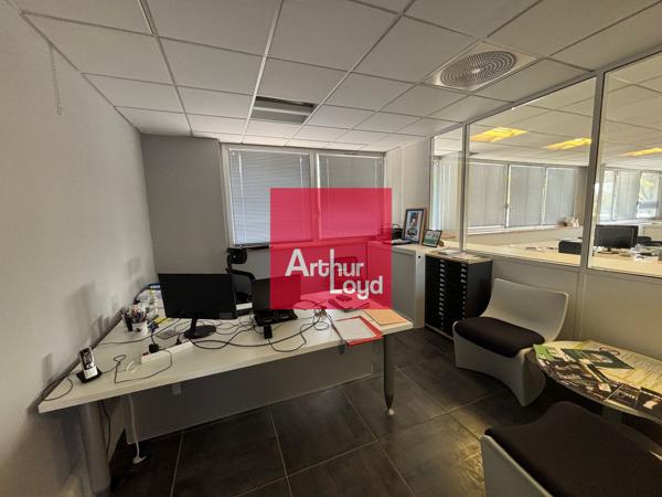 BUREAUX À LOUER - 142 M² - CENTR'ALP - MOIRANS