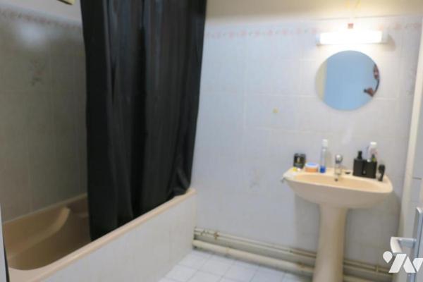 Appartement T2 - Locataire en place - 7ème Etage avec ascenseur - Balcon - parking - 48,39 m²