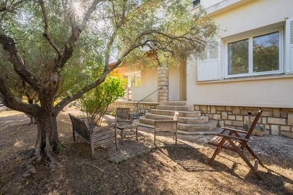Maison Aix En Provence 7 pièce(s) 207 m2