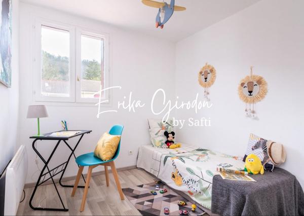 Maison avec jardin idéalement placée !