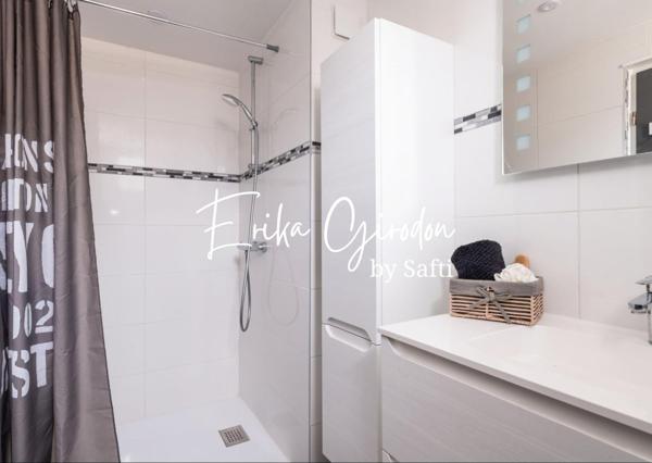 Maison avec jardin idéalement placée !