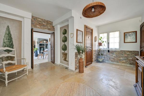 Vente Mas Saint-Cannat 6 Pièces 200 m²