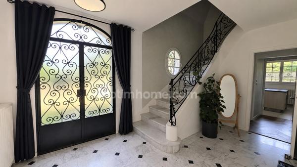Propriété d'exception CESTAS REJOUIT 235 m2 6 chambres garage et piscine