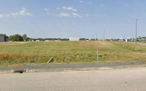 Terrain à vendre    Saint-Yrieix-la-Perche