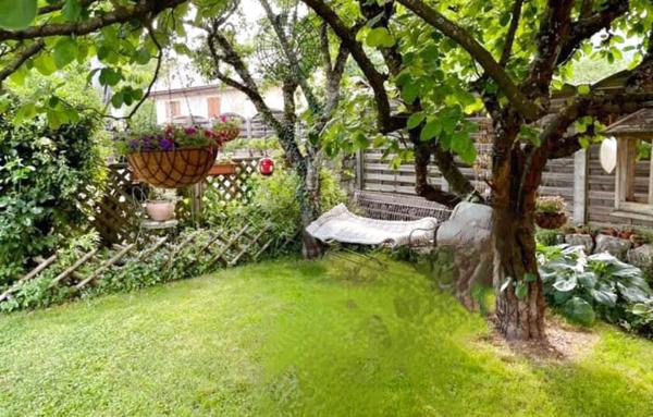 Demeure de charme à Ornex rénovée et très bien placée