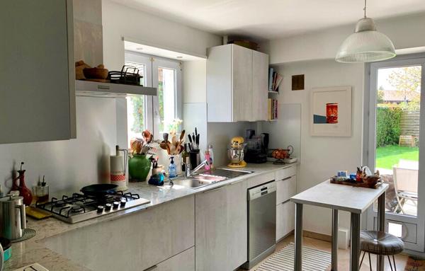 Demeure de charme à Ornex rénovée et très bien placée