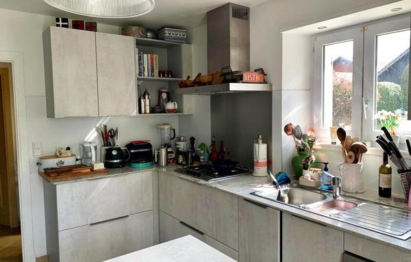 Demeure de charme à Ornex rénovée et très bien placée