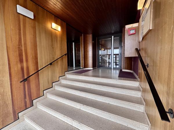 La Roche-sur-Yon (85000) Appt - T1 bis de 33 m2 avec cave et parking