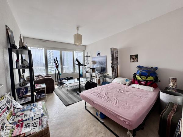 La Roche-sur-Yon (85000) Appt - T1 bis de 33 m2 avec cave et parking