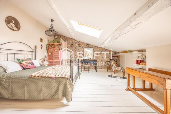 MAISON ANCIENNE PLEINE DE CHARME 5 CHAMBRES JARDIN DÉPENDANCES