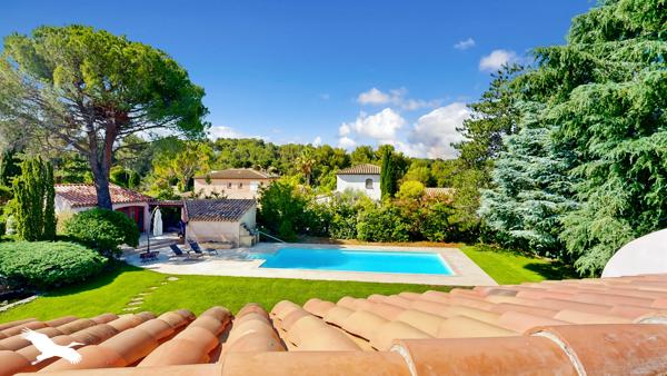 Maison à vendre 930 000 € Allauch 7 p 195 m² DPE C